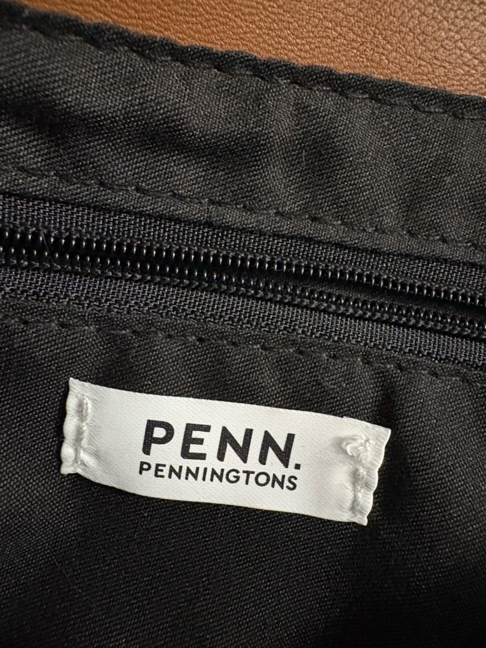 Penn. Penningtons Women's Brown Pleated Crossbody Shoulder Bag - Picture 8 of 9